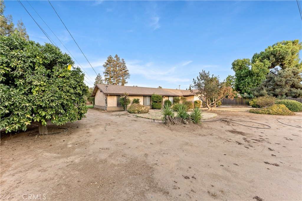 12165 Caron Property Photo 3