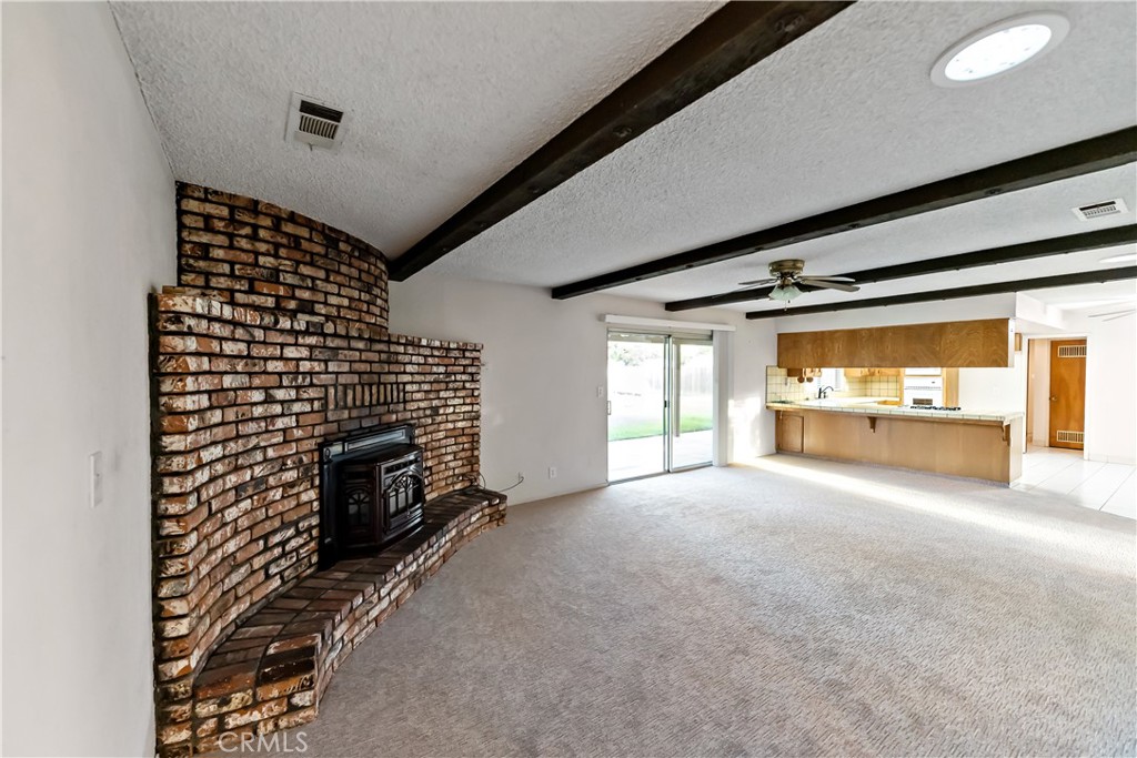 12165 Caron Property Photo 7