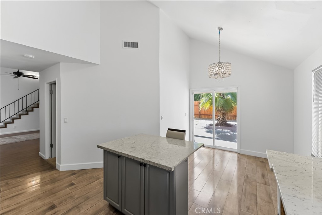 2521 N Selland Avenue Property Photo 11