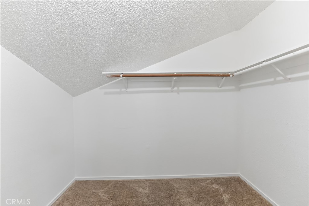 2521 N Selland Avenue Property Photo 19