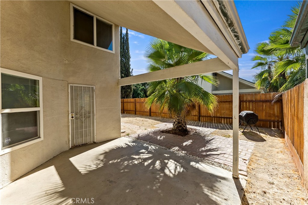 2521 N Selland Avenue Property Photo 21