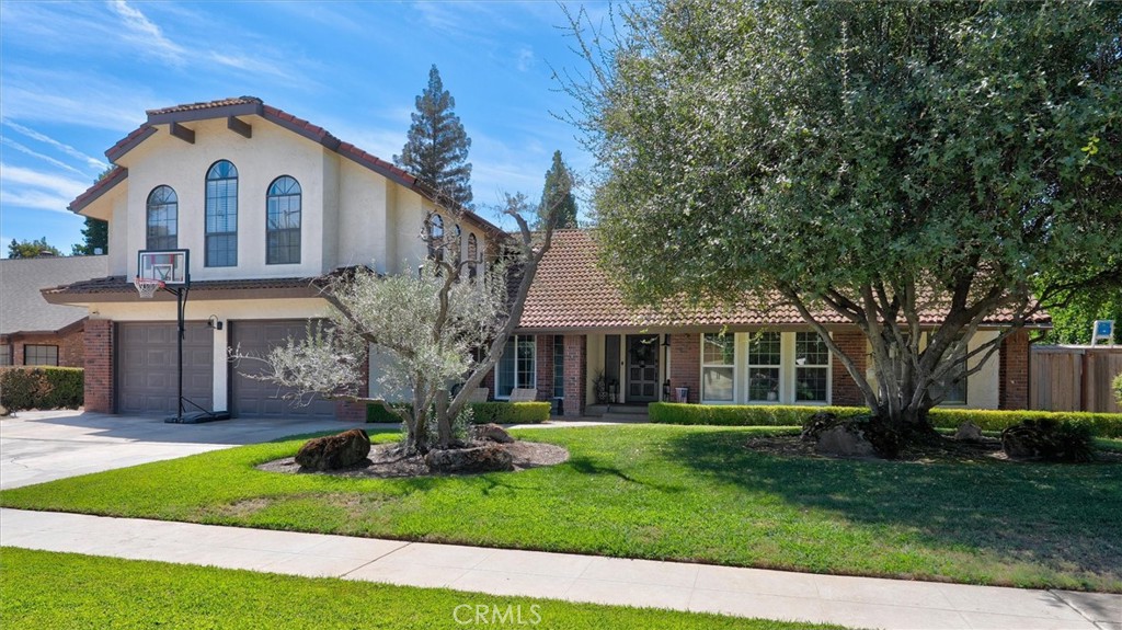 805 E Kelso Property Photo 1