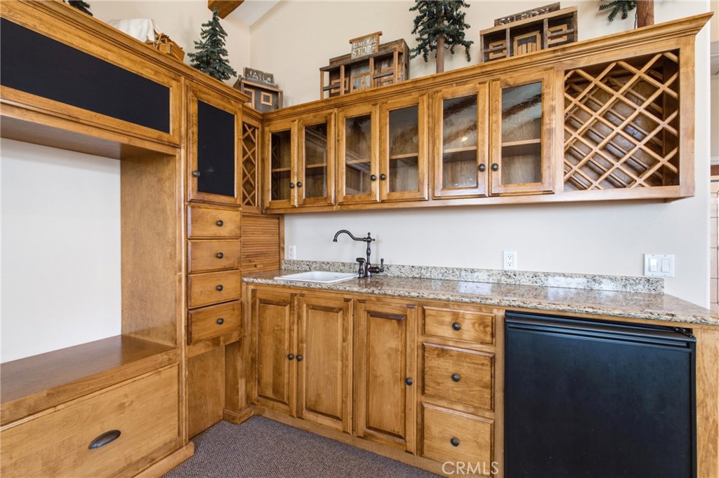 42158 John Muir Drive Property Photo 33