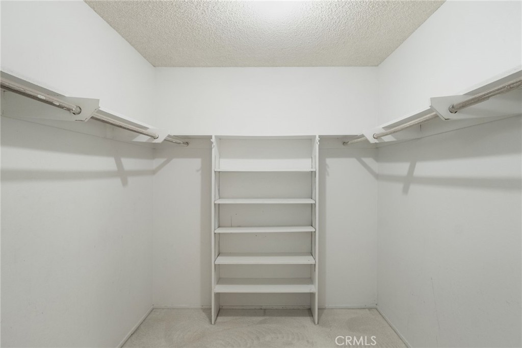6697 N Teilman Property Photo 22