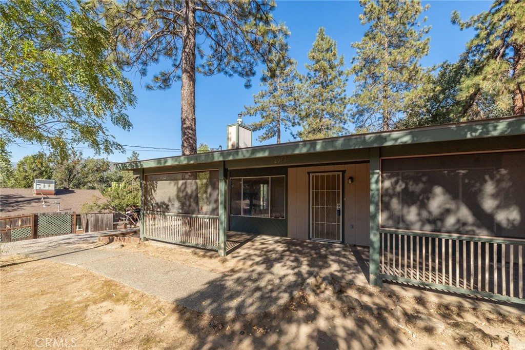 49832 Pierce Property Photo 5