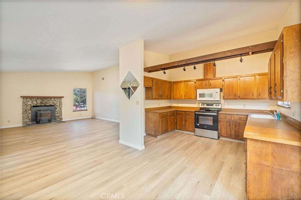 49832 Pierce Property Photo 8