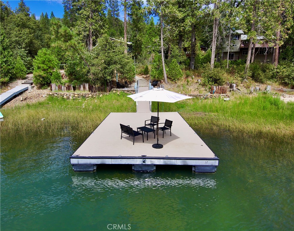 38954 Lake Point Court Property Photo 3