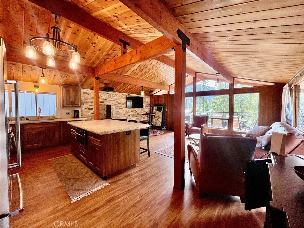 38954 Lake Point Court Property Photo 5