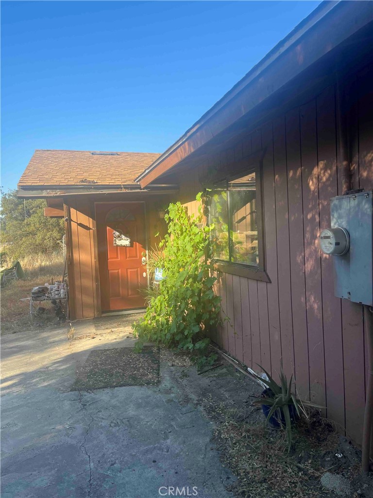 45990 Hawk Lane Property Photo 12