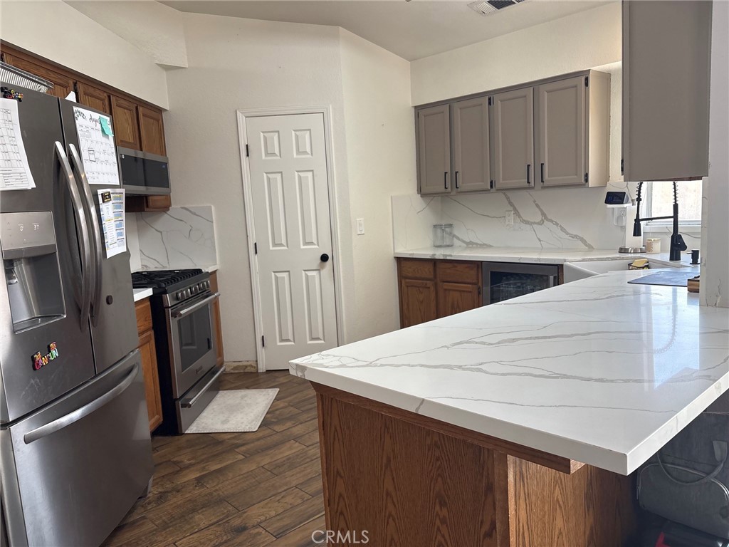 169 Devon Drive Property Photo 3