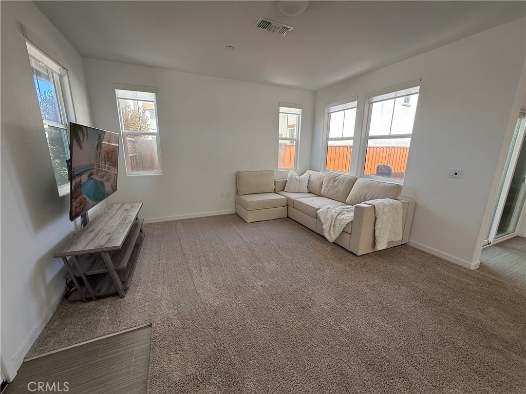 3002 Minaret Way Property Photo 4