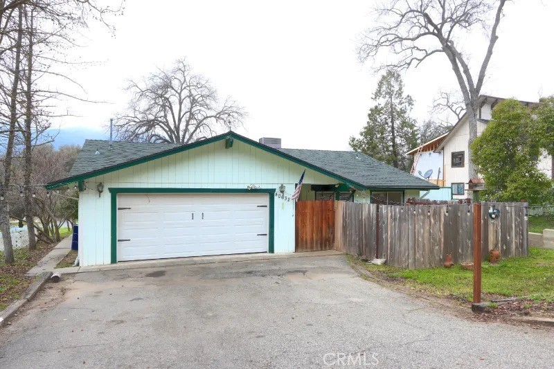 40632 Goldside Property Photo 1