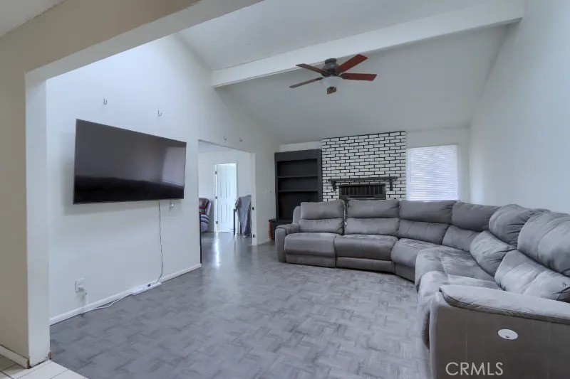 40632 Goldside Property Photo 3