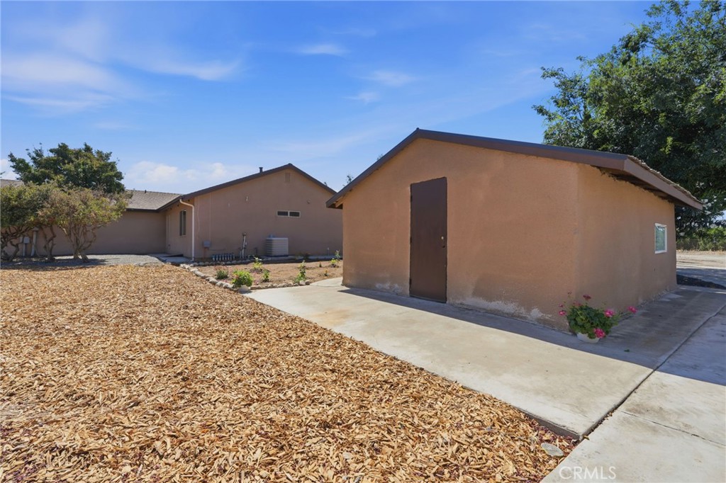 597 Crawford Property Photo 38