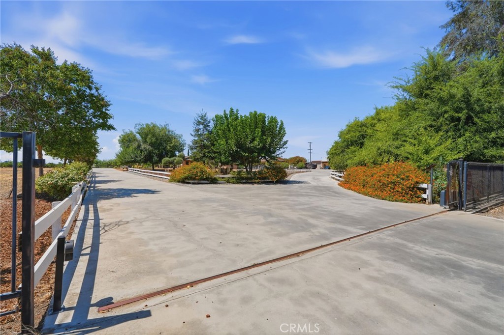 597 Crawford Property Photo 42