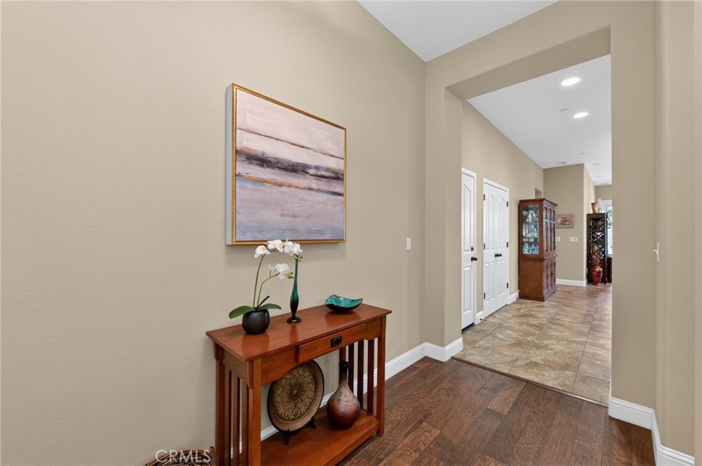 3745 Robinwood Property Photo 3