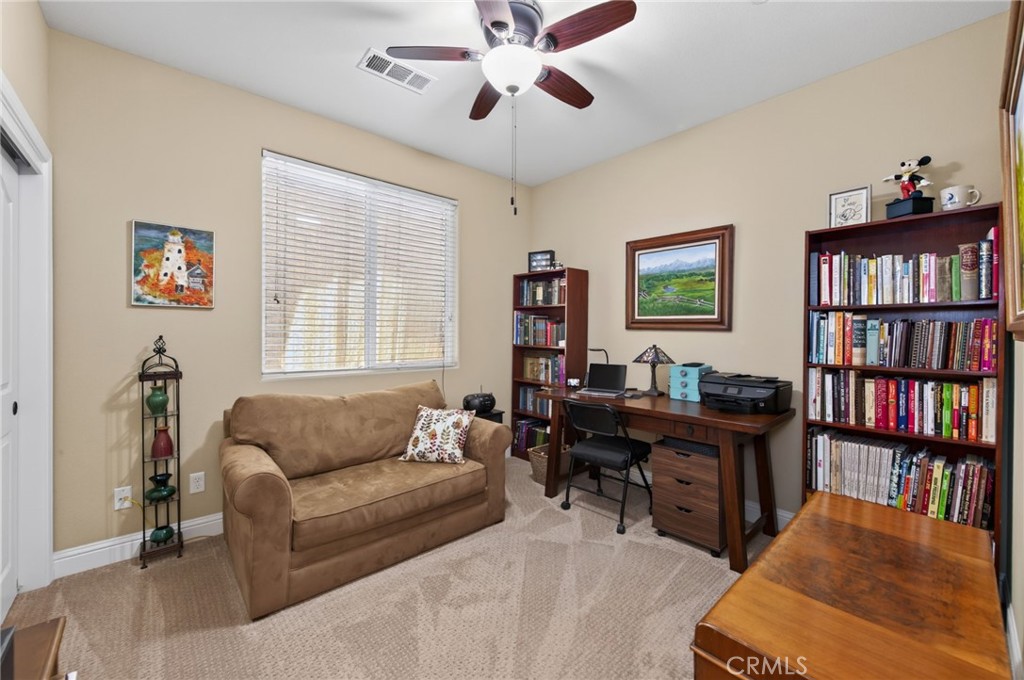 3745 Robinwood Property Photo 8