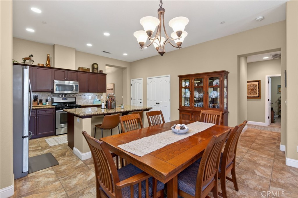 3745 Robinwood Property Photo 15