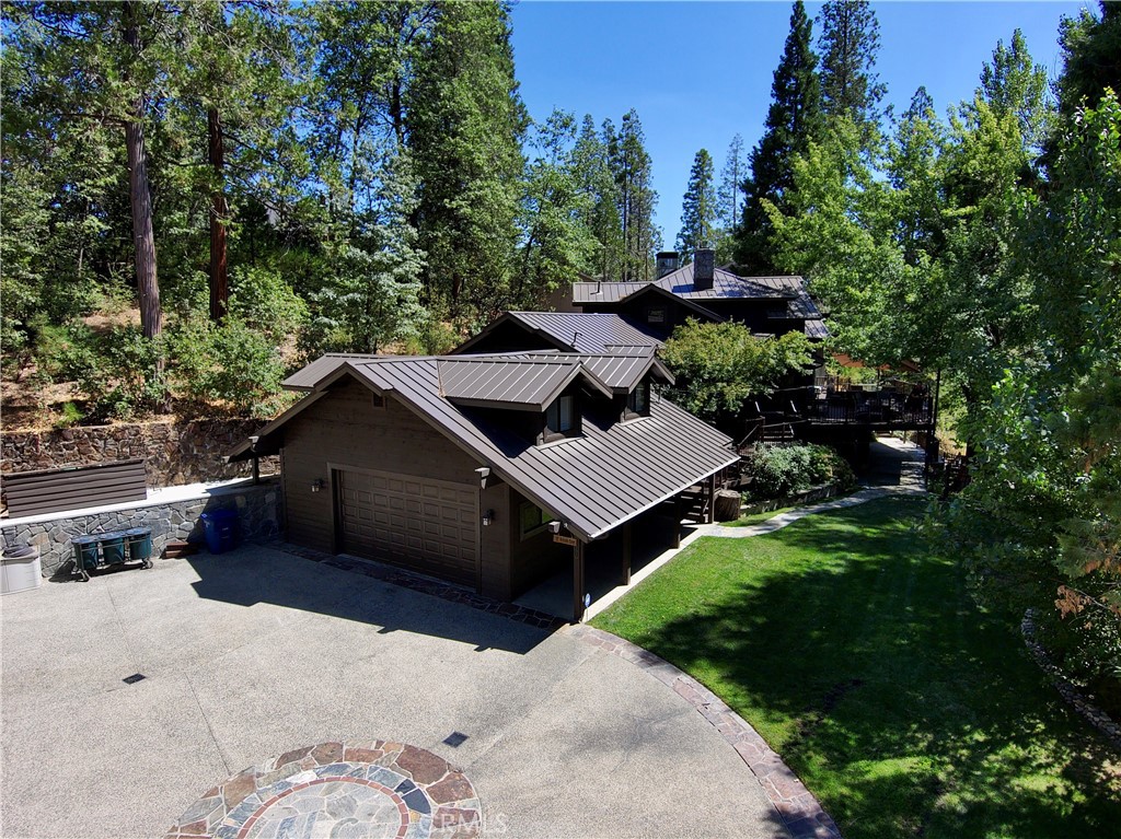 39181 Manzanita Property Photo 5
