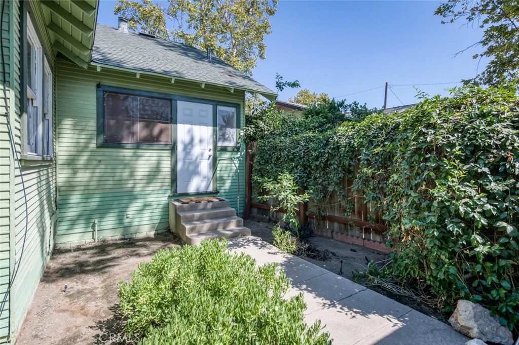 1235 N Arthur Property Photo 27