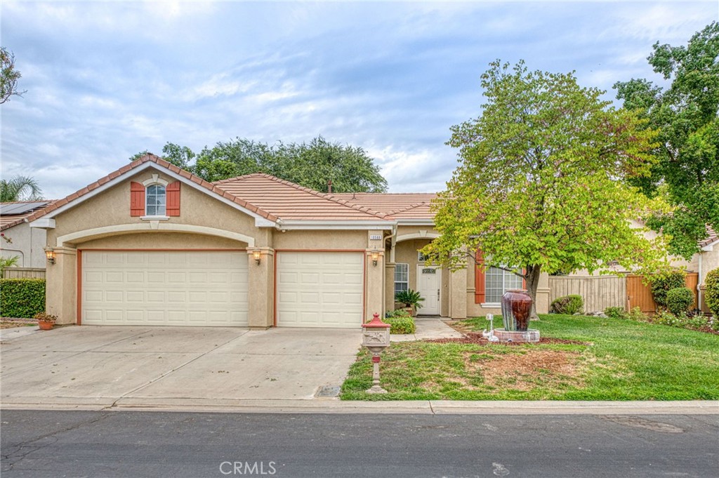 10588 E Fieldstone Avenue Property Photo 1