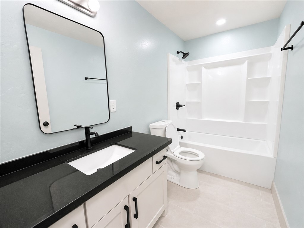 3243 E Platt Property Photo 10