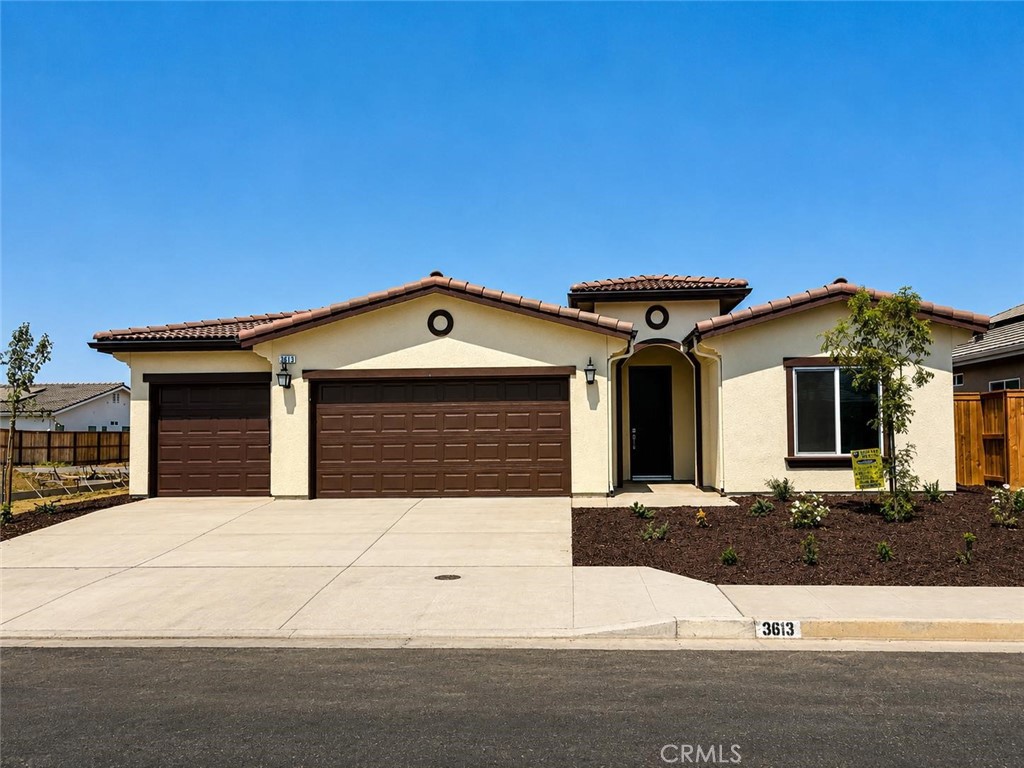3813 Via Capitola Property Photo 1