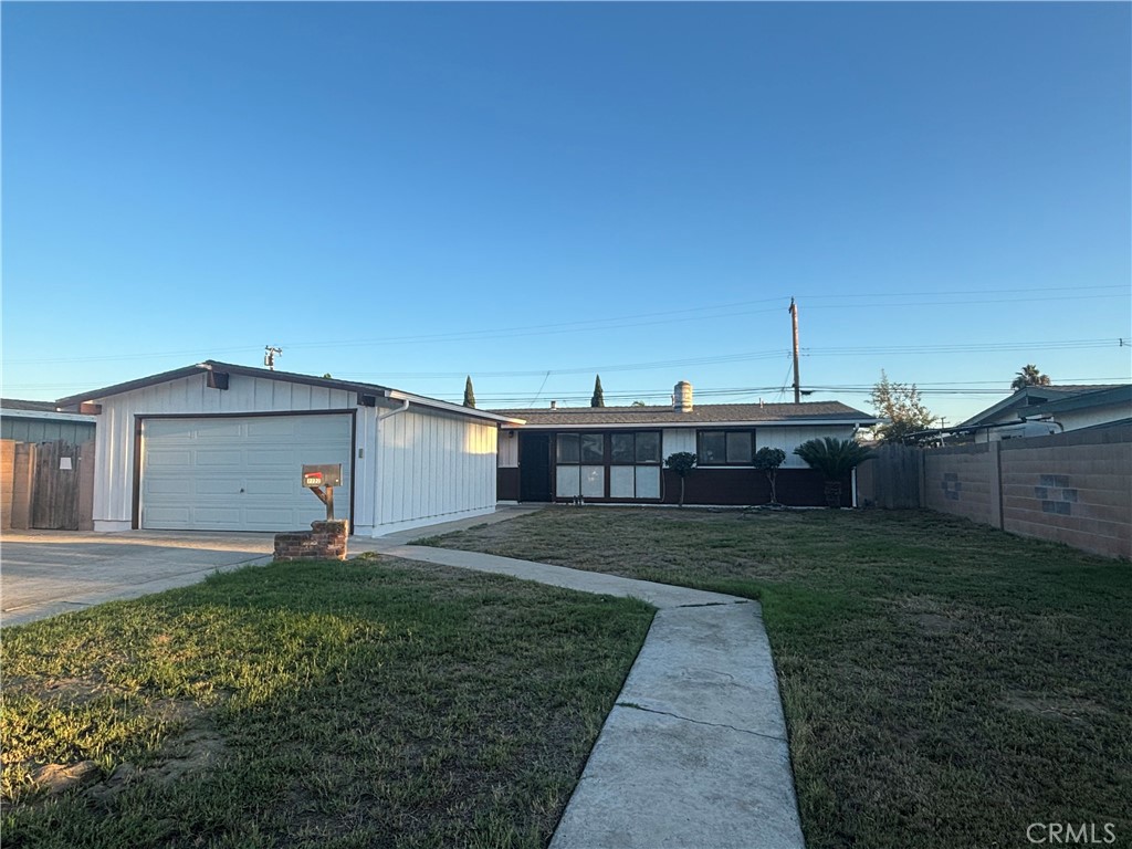 7722 Davmor Property Photo 1
