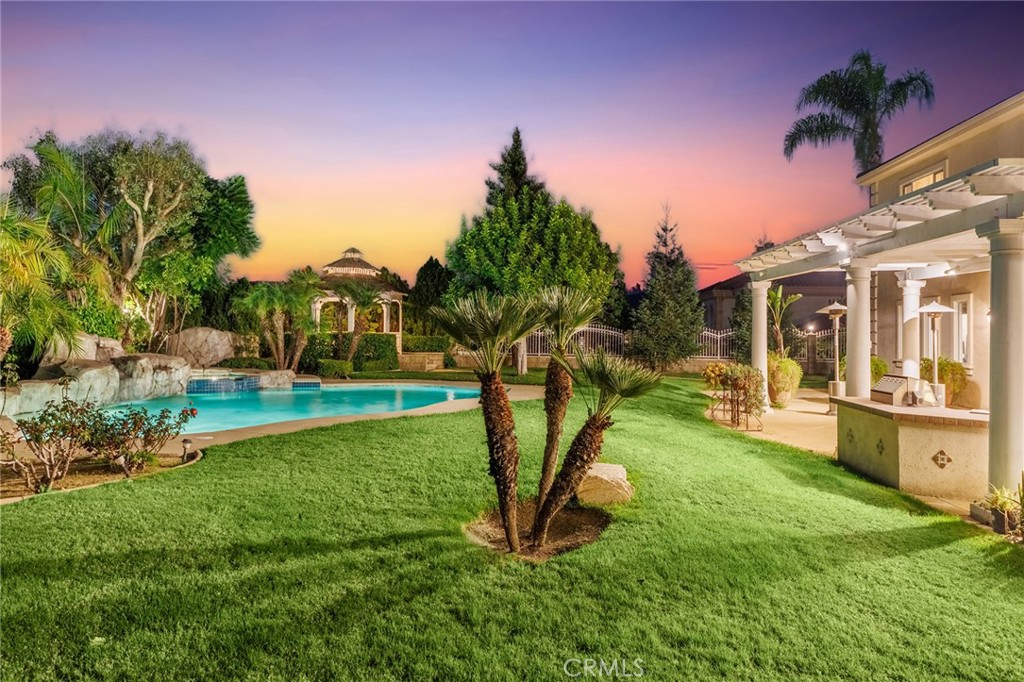 2828 Water Course Drive Property Photo 8