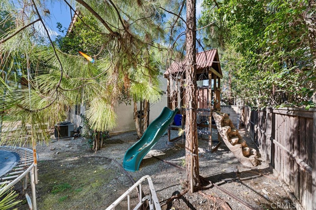 1842 Richards Place Property Photo 39