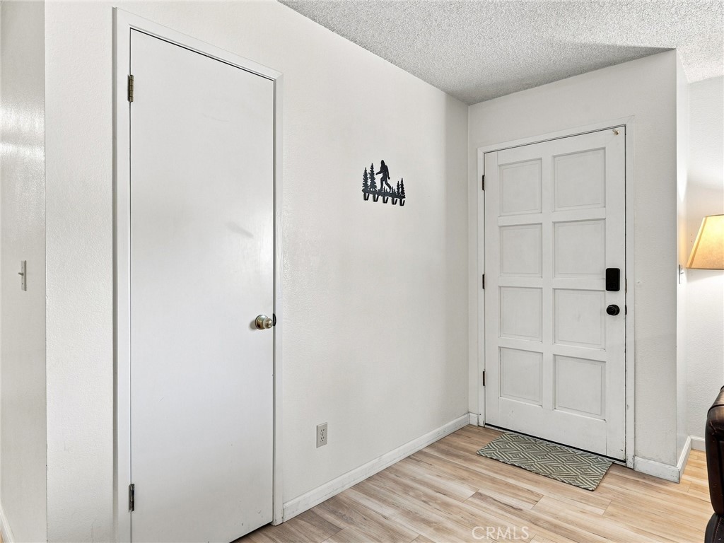 44754 Mountain Meadows Property Photo 7