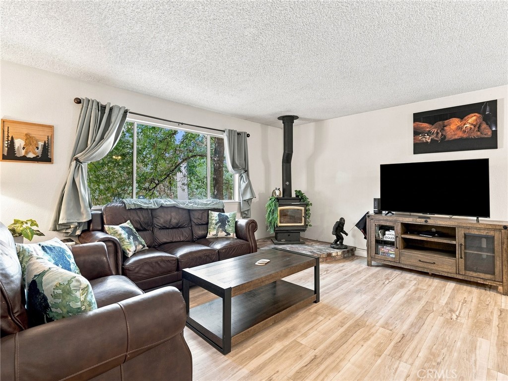 44754 Mountain Meadows Property Photo 8