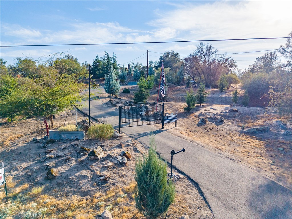 28960 Yosemite Springs Property Photo 1