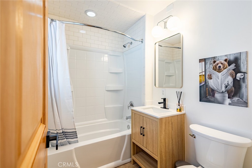 39733 Forest Road Property Photo 8