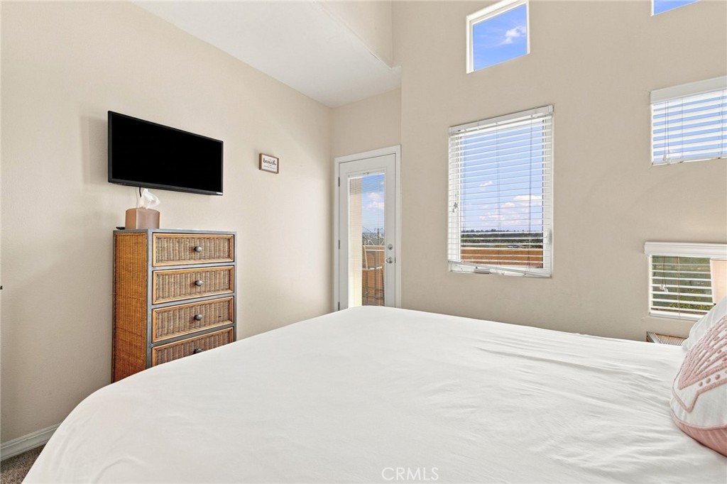 340 Ocean View C Property Photo 40