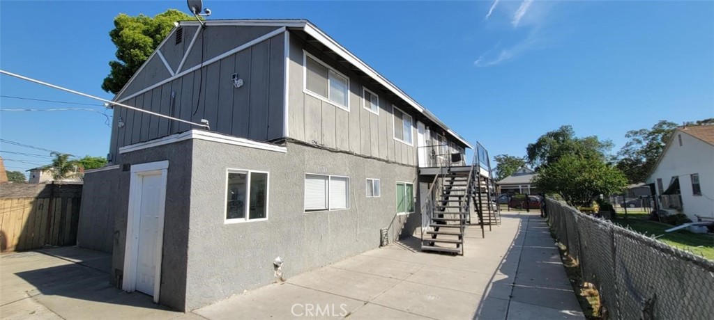 2025 E White 5 Property Photo 1
