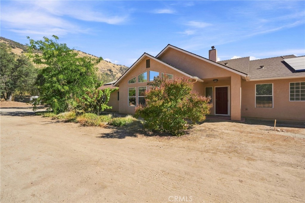 1184 Elwood Property Photo 11