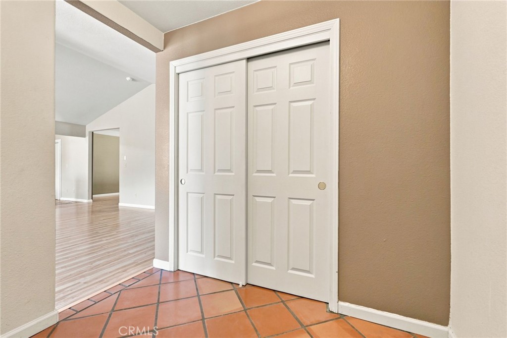 1184 Elwood Property Photo 13