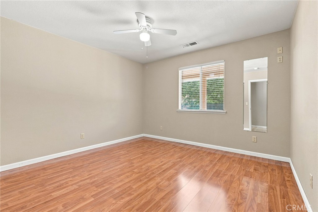 1184 Elwood Property Photo 32
