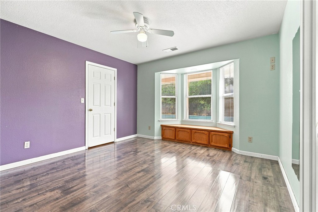 1184 Elwood Property Photo 35