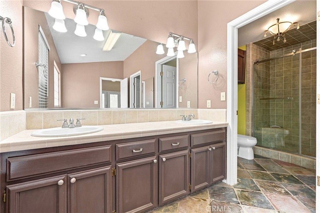 1184 Elwood Property Photo 45