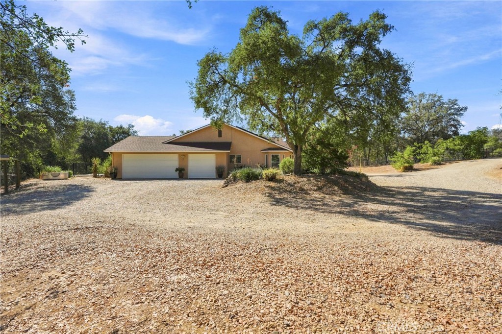 1184 Elwood Property Photo 52