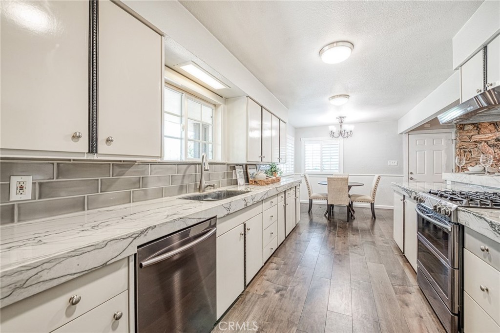 1391 Birch Property Photo 3