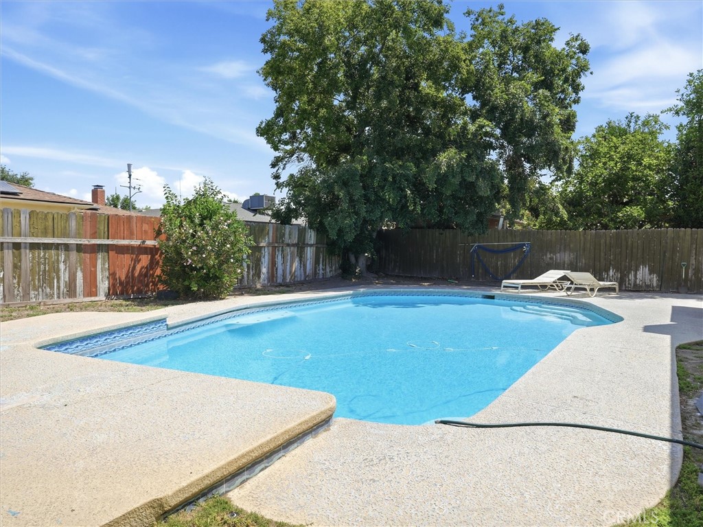 649 W Ashcroft Property Photo 19