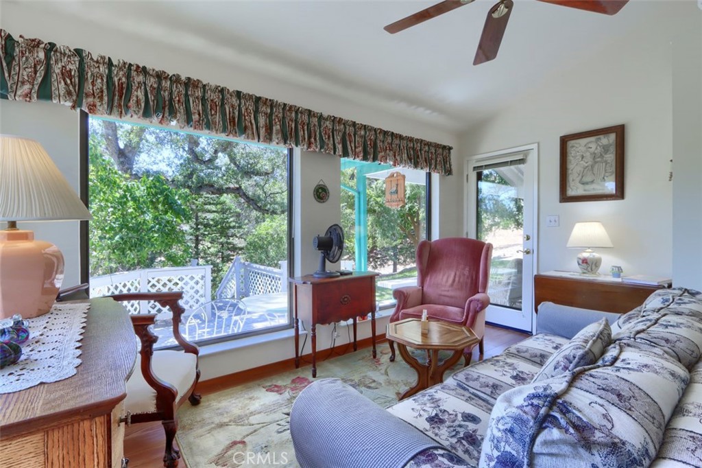 42593 John Muir Property Photo 14