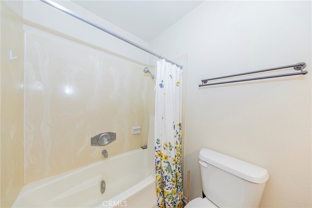 45453 N Oakview Property Photo 10