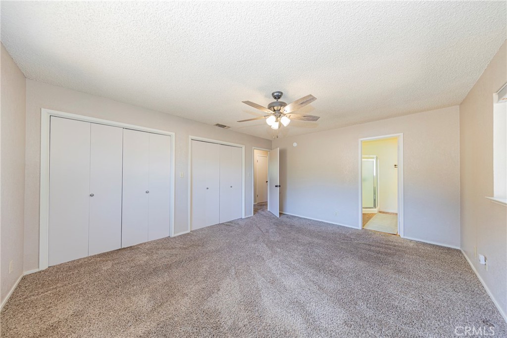 45453 N Oakview Property Photo 13