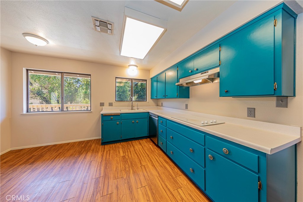 45453 N Oakview Property Photo 42