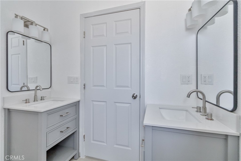 815 E 5th Property Photo 53