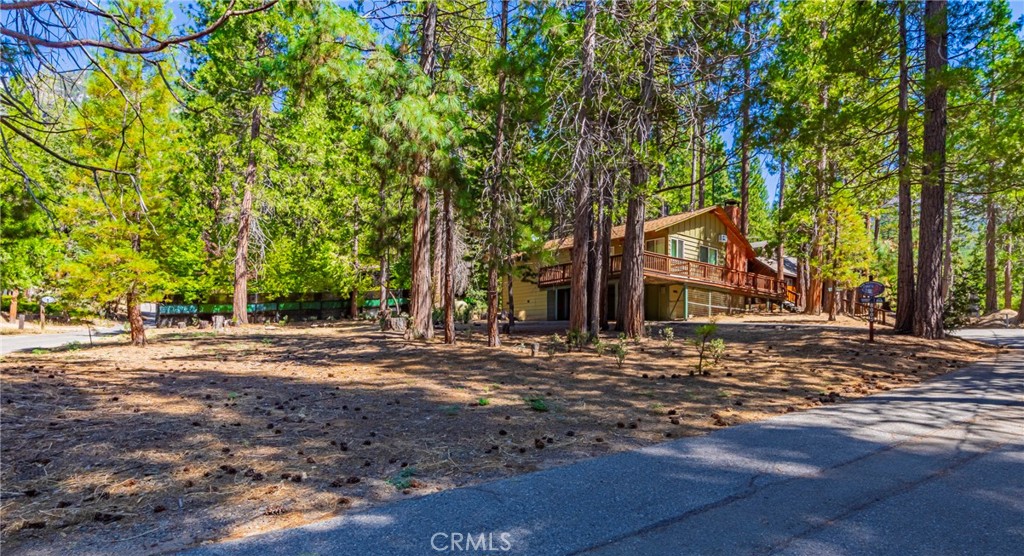 8005 Cedar Property Photo 6